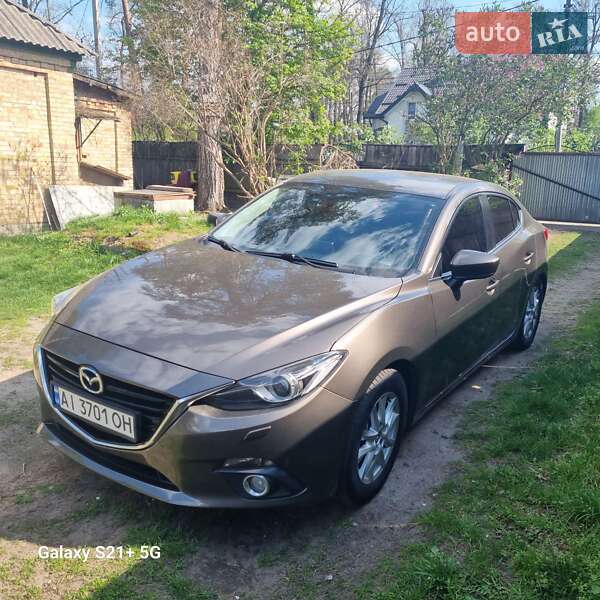 Седан Mazda 3 2014 в 