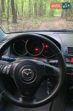 Хетчбек Mazda 3 2003 в 