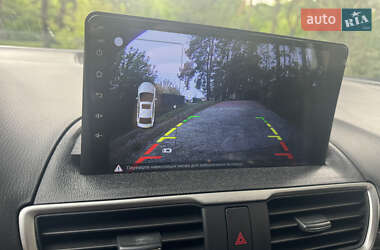 Седан Mazda 3 2014 в 