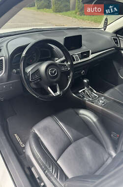 Седан Mazda 3 2018 в 