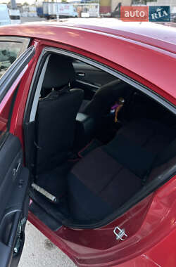 Седан Mazda 3 2006 в 