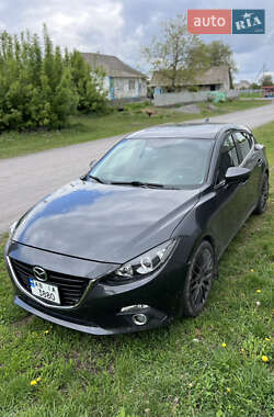 Хетчбек Mazda 3 2015 в 