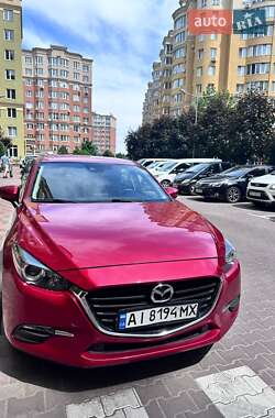 Хэтчбек Mazda 3 2017 в Софиевской Борщаговке