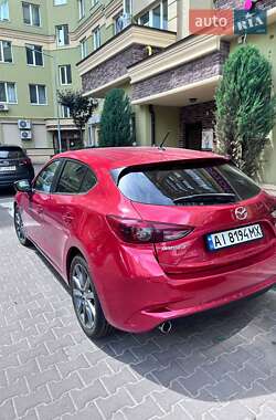 Хэтчбек Mazda 3 2017 в 