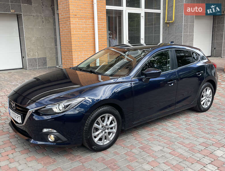 Хетчбек Mazda 3 2015 в Києві