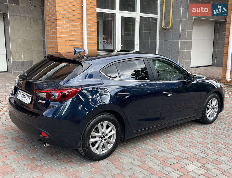 Хетчбек Mazda 3 2015 в Києві