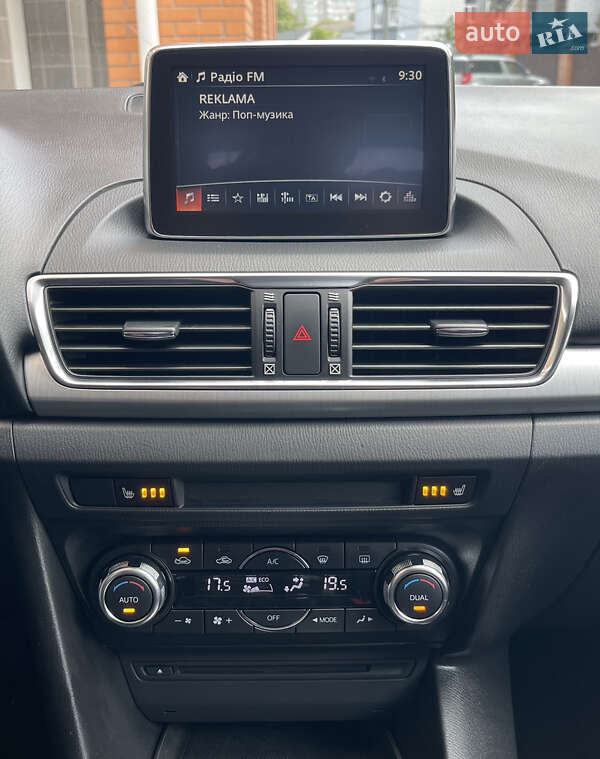 Хетчбек Mazda 3 2015 в Києві