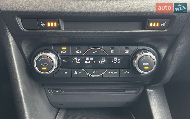 Хетчбек Mazda 3 2015 в Києві