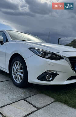 Седан Mazda 3 2014 в 