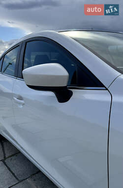 Седан Mazda 3 2014 в 
