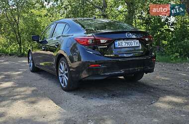 Седан Mazda 3 2018 в 