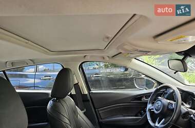 Седан Mazda 3 2018 в 