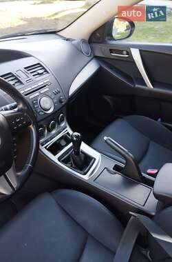 Хэтчбек Mazda 3 2009 в 