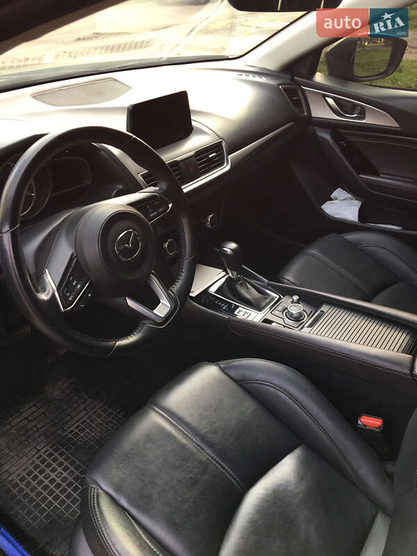 Седан Mazda 3 2018 в Львове фото 14 Седан Mazda 3 2018 в Львове