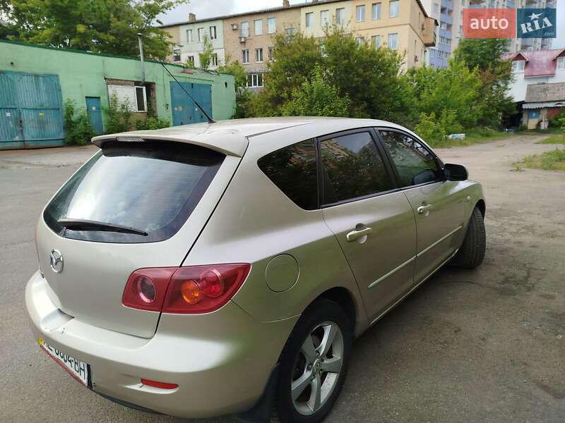 Хетчбек Mazda 3 2004 в Києві