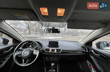 Седан Mazda 3 2015 в 