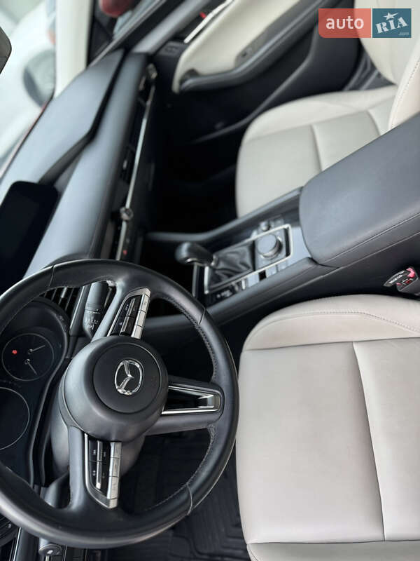 Седан Mazda 3 2019 в Запорожье