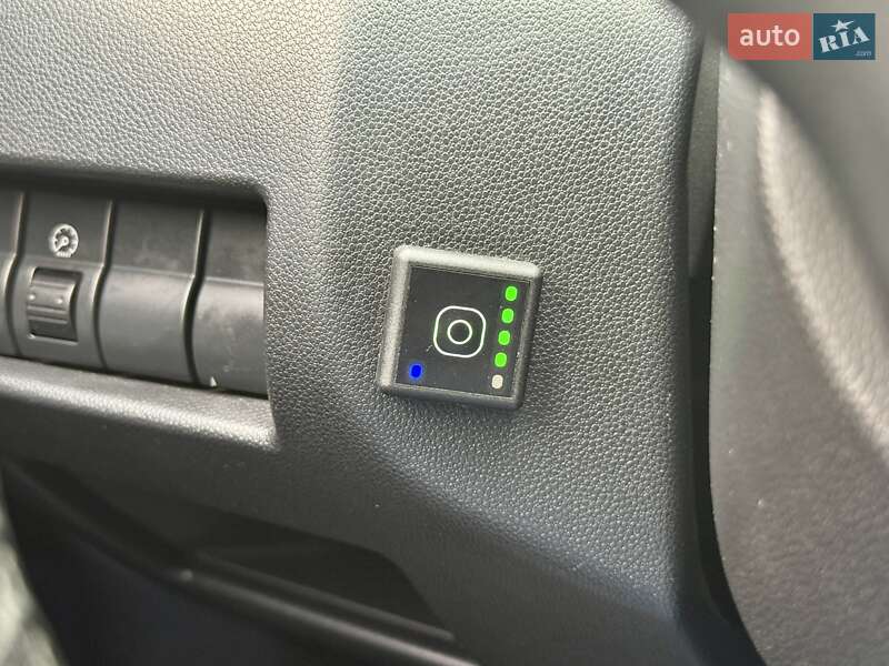 Седан Mazda 3 2006 в Харькове