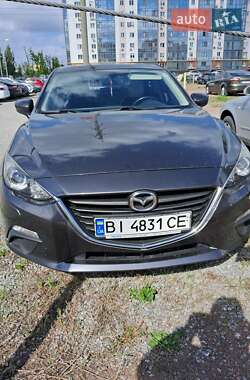 Седан Mazda 3 2016 в Полтаві