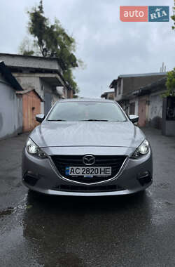 Седан Mazda 3 2014 в 