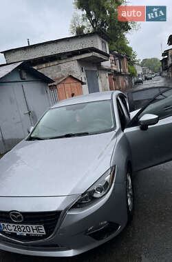 Седан Mazda 3 2014 в 