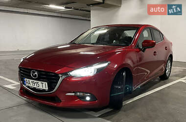Седан Mazda 3 2018 в 