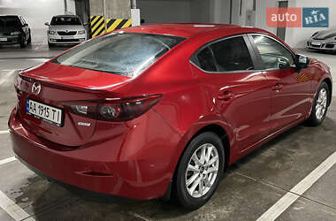 Седан Mazda 3 2018 в 