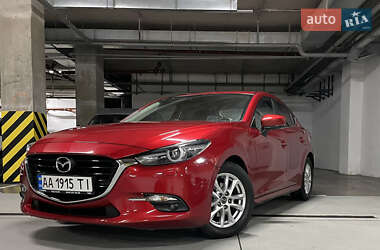 Седан Mazda 3 2018 в 