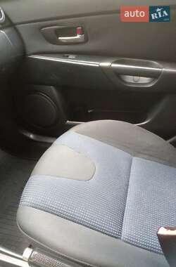 Хетчбек Mazda 3 2006 в 