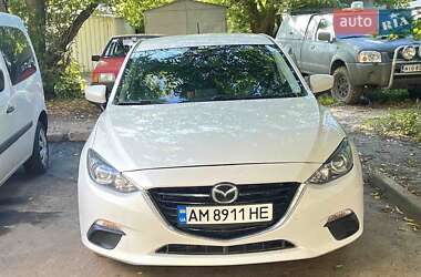 Хэтчбек Mazda 3 2015 в 