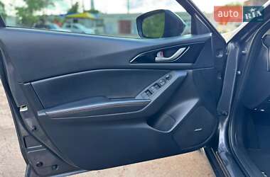 Седан Mazda 3 2014 в 