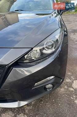 Седан Mazda 3 2014 в 