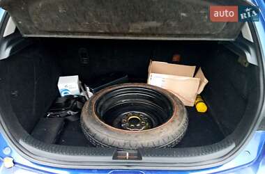Хэтчбек Mazda 3 2006 в 
