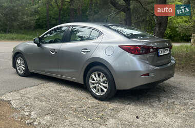 Седан Mazda 3 2014 в 