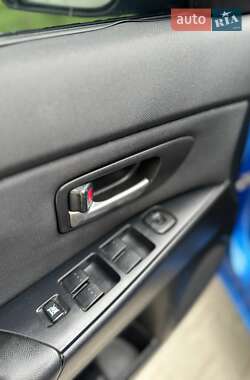 Хэтчбек Mazda 3 2005 в 