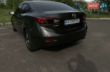 Седан Mazda 3 2014 в 