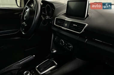 Седан Mazda 3 2014 в 