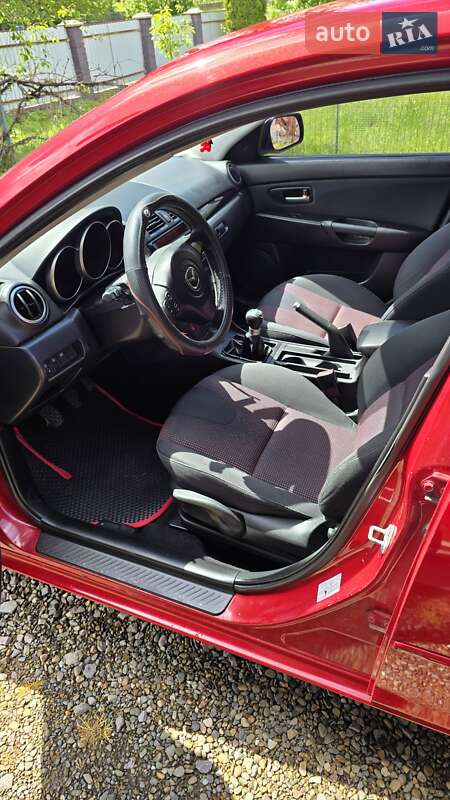 Хетчбек Mazda 3 2006 в Снятині
