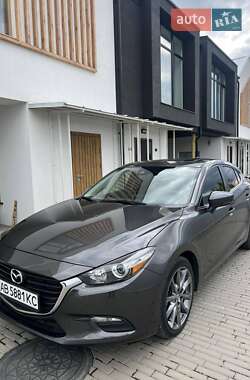 Хэтчбек Mazda 3 2017 в Киеве