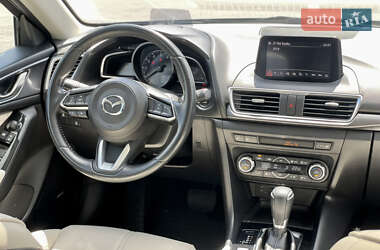 Хетчбек Mazda 3 2017 в 