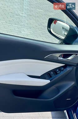 Хетчбек Mazda 3 2017 в 