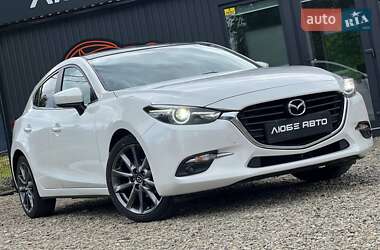 Хэтчбек Mazda 3 2017 в Стрые