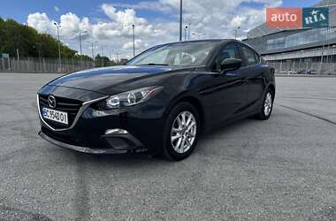 Седан Mazda 3 2015 в 