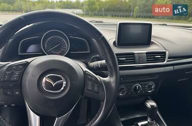 Седан Mazda 3 2015 в 