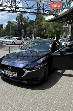 MAZDA 3 2018