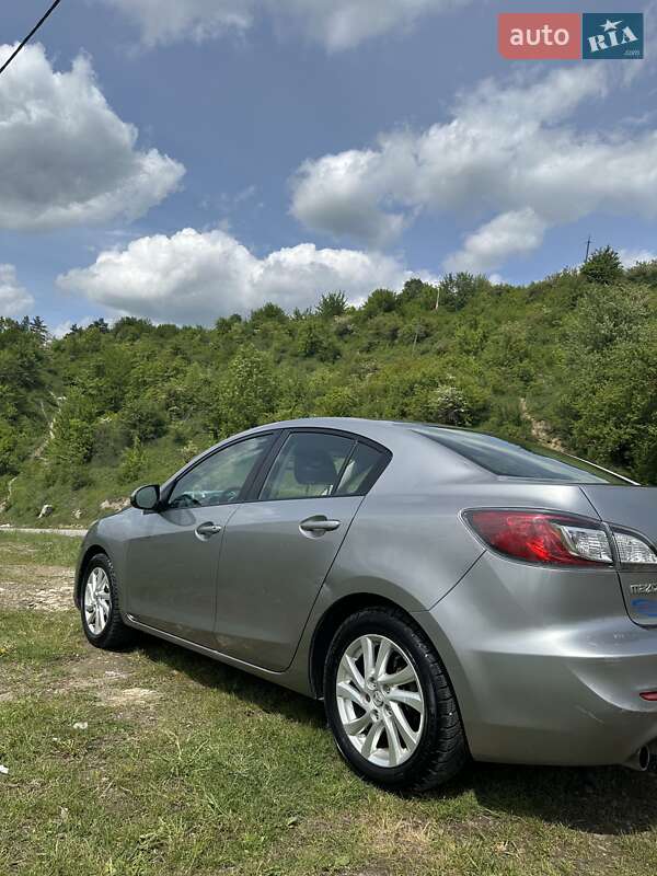 Седан Mazda 3 2011 в Івано-Франківську фото 5 Седан Mazda 3 2011 в Івано-Франківську