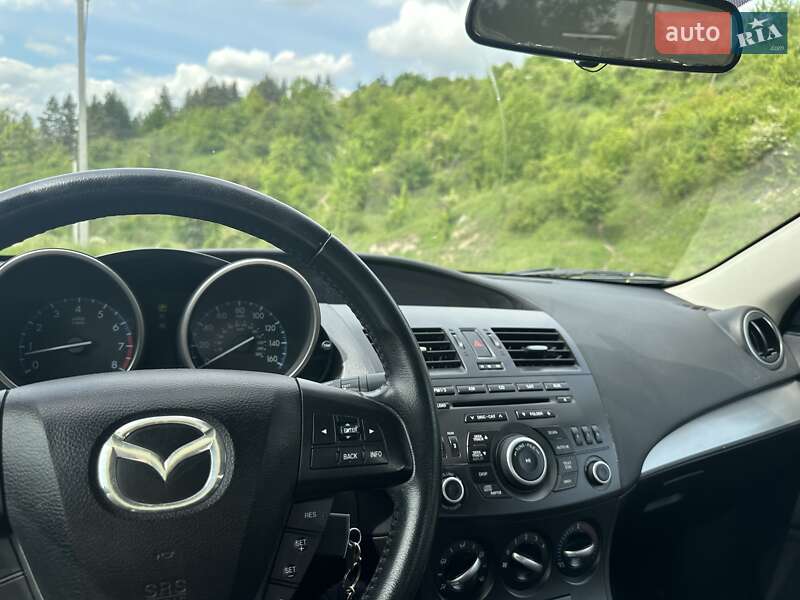 Седан Mazda 3 2011 в Івано-Франківську фото 13 Седан Mazda 3 2011 в Івано-Франківську
