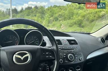 Седан Mazda 3 2011 в 