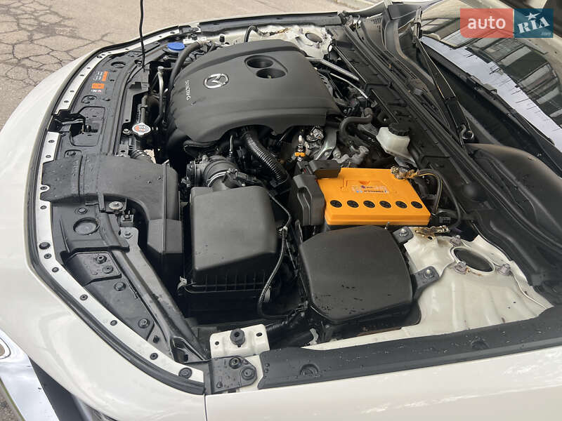 Седан Mazda 3 2018 в Харькове
