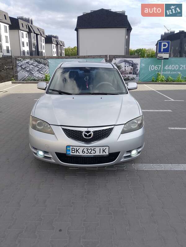 Седан Mazda 3 2005 в Крюковщине